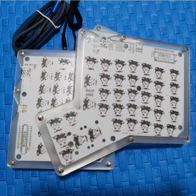 Tablet Accessories 3D Print - Kit de teclado dividido Ergodox con